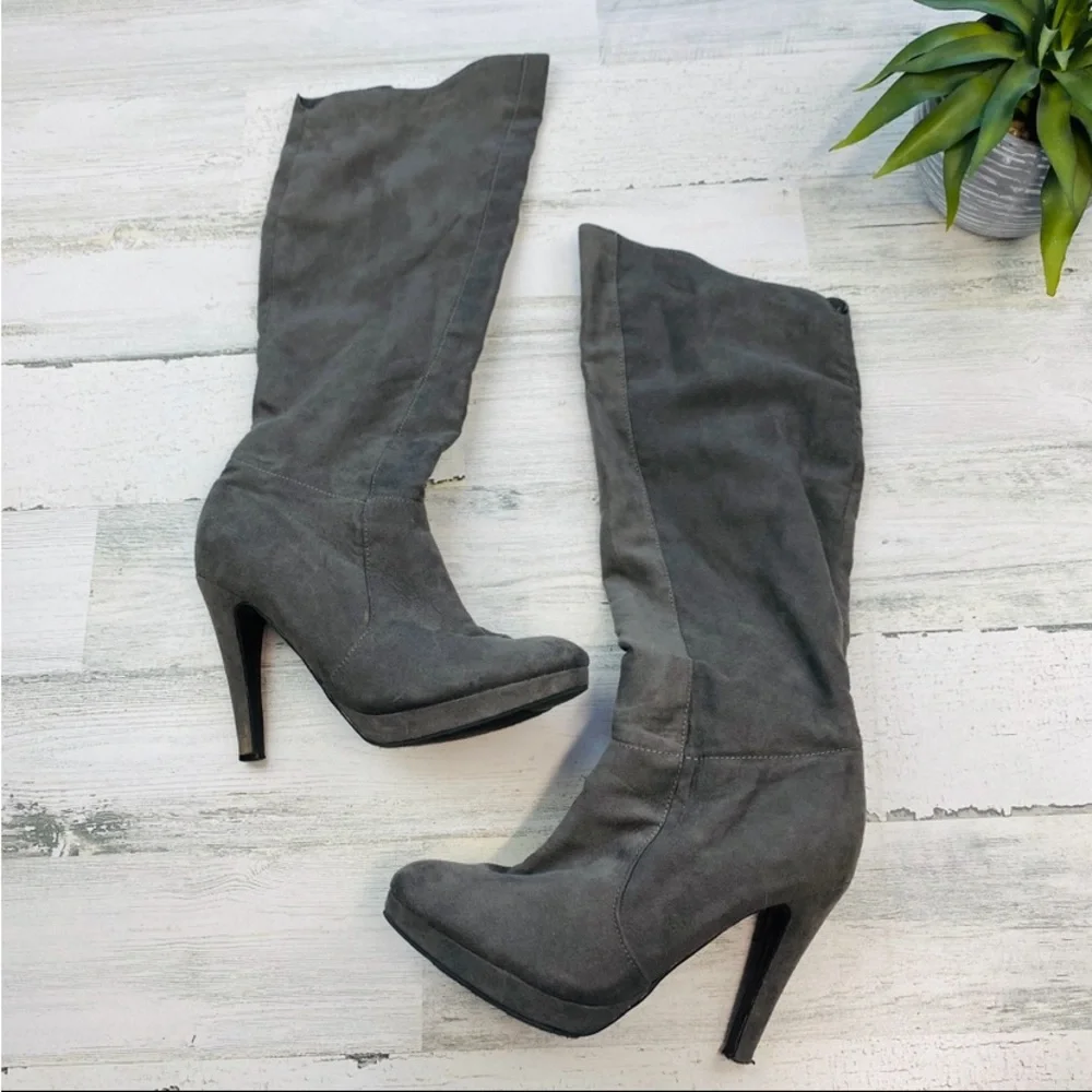Grey forever 21 knee high boots - Picture 1 of 5